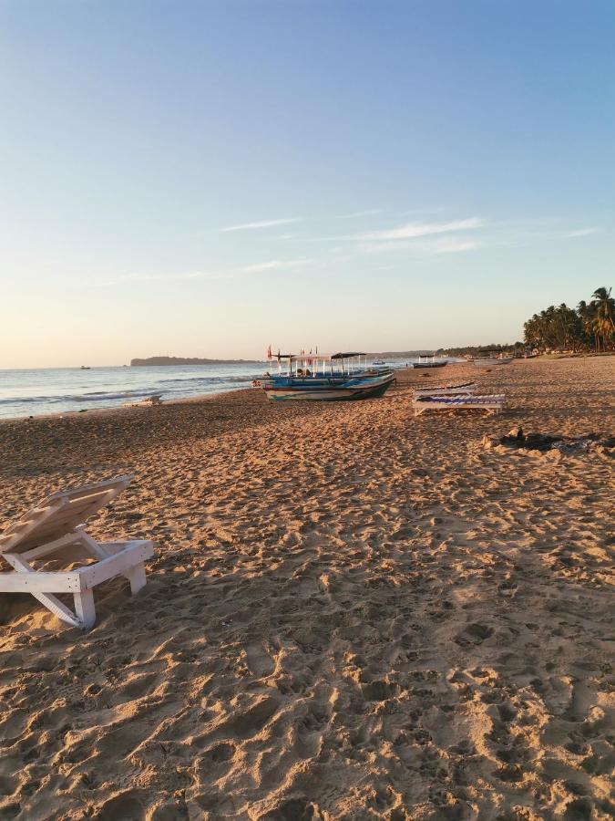 Bashi Eco Beach Cabana 호텔 트링코말리 외부 사진